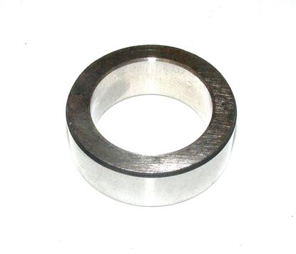 Picture of crankshaft seal spacer, 1100310051