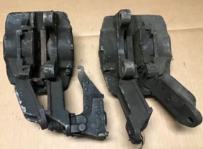 Picture of Mercedes 600  used rear caliper set 0004201683-0004201783
