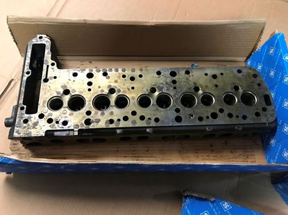 Picture of Mercedes 300D cylinder head 6170106120 sold
